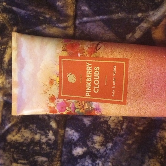 NIB 8oz Pinkberry Clouds body cream - Picture 4 of 4